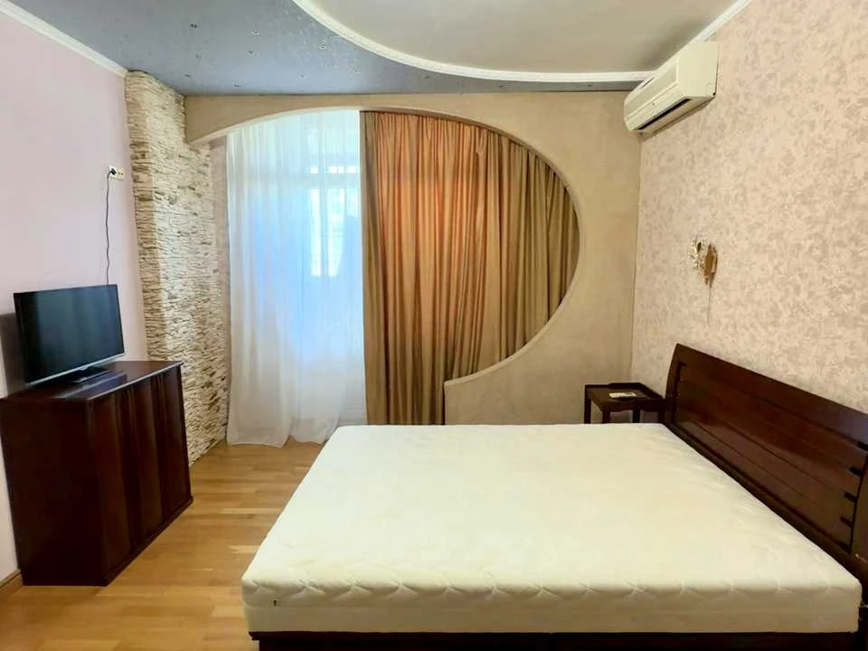 Apartment. Holosiivsky Prospect, Kyiv