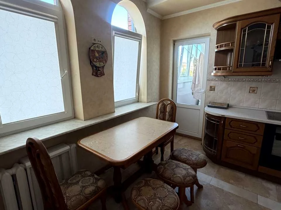 Apartment. Holosiivsky Prospect, Kyiv