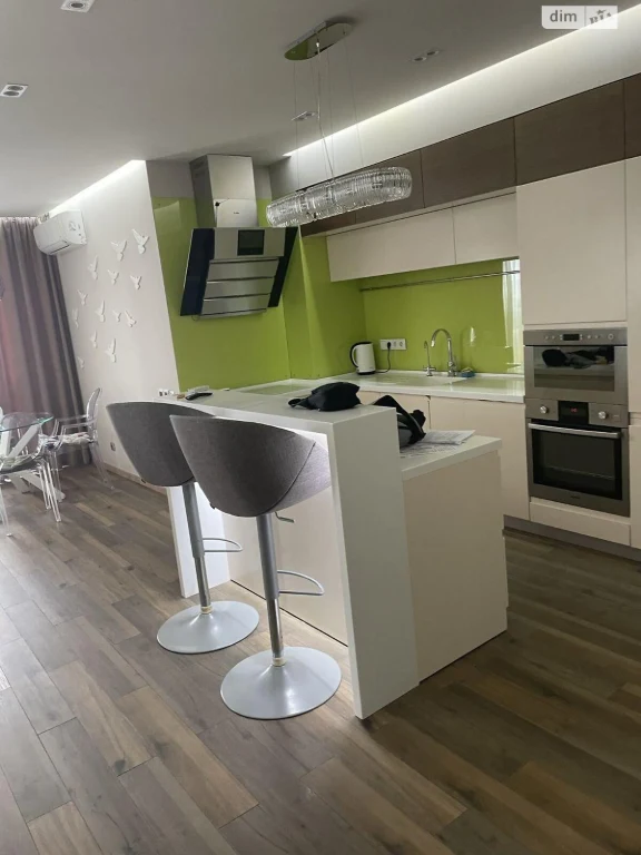 Long-Term Rental Apartment, Left Bank District