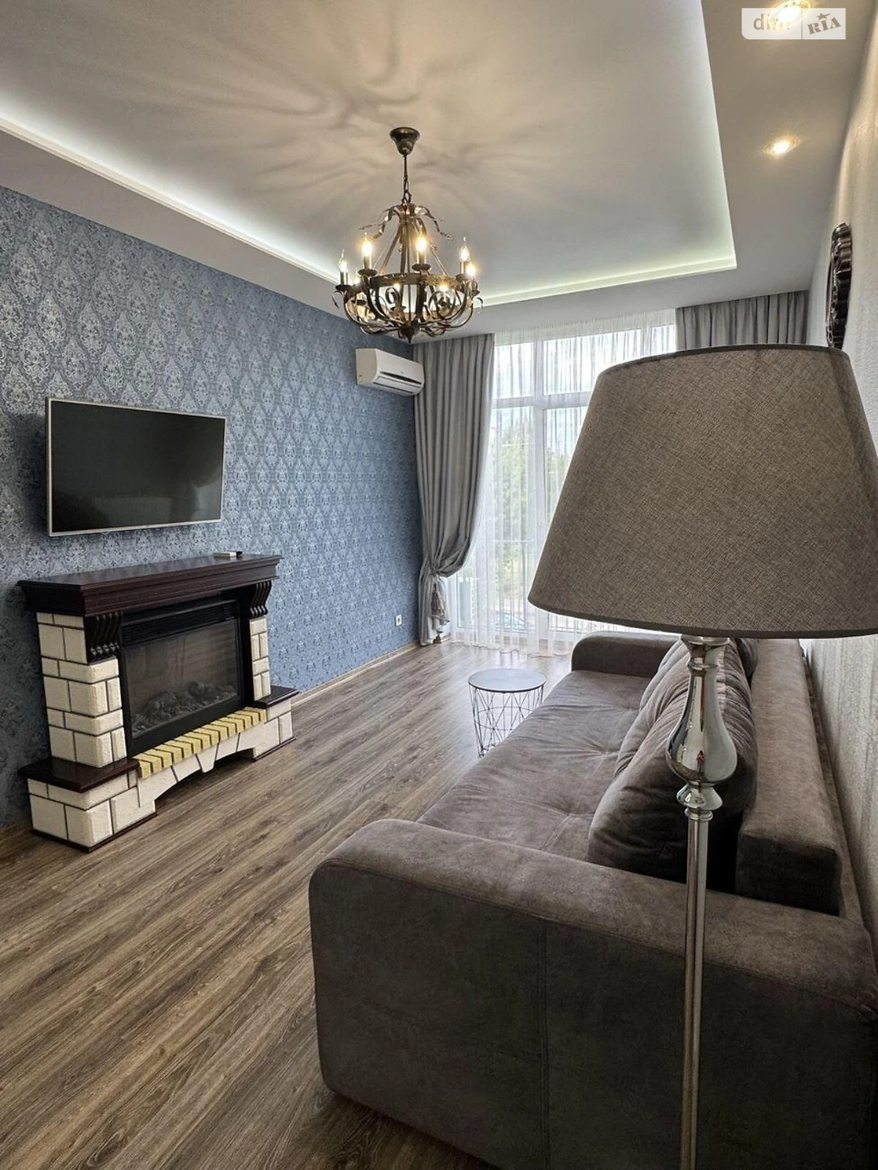 Apartment for Long-Term Rent - Socmysto
