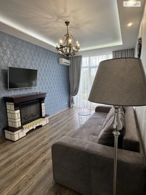 Apartment for Long-Term Rent - Socmysto