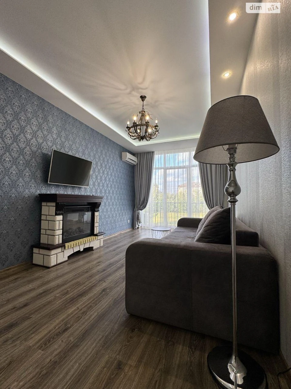 Apartment for Long-Term Rent - Socmysto