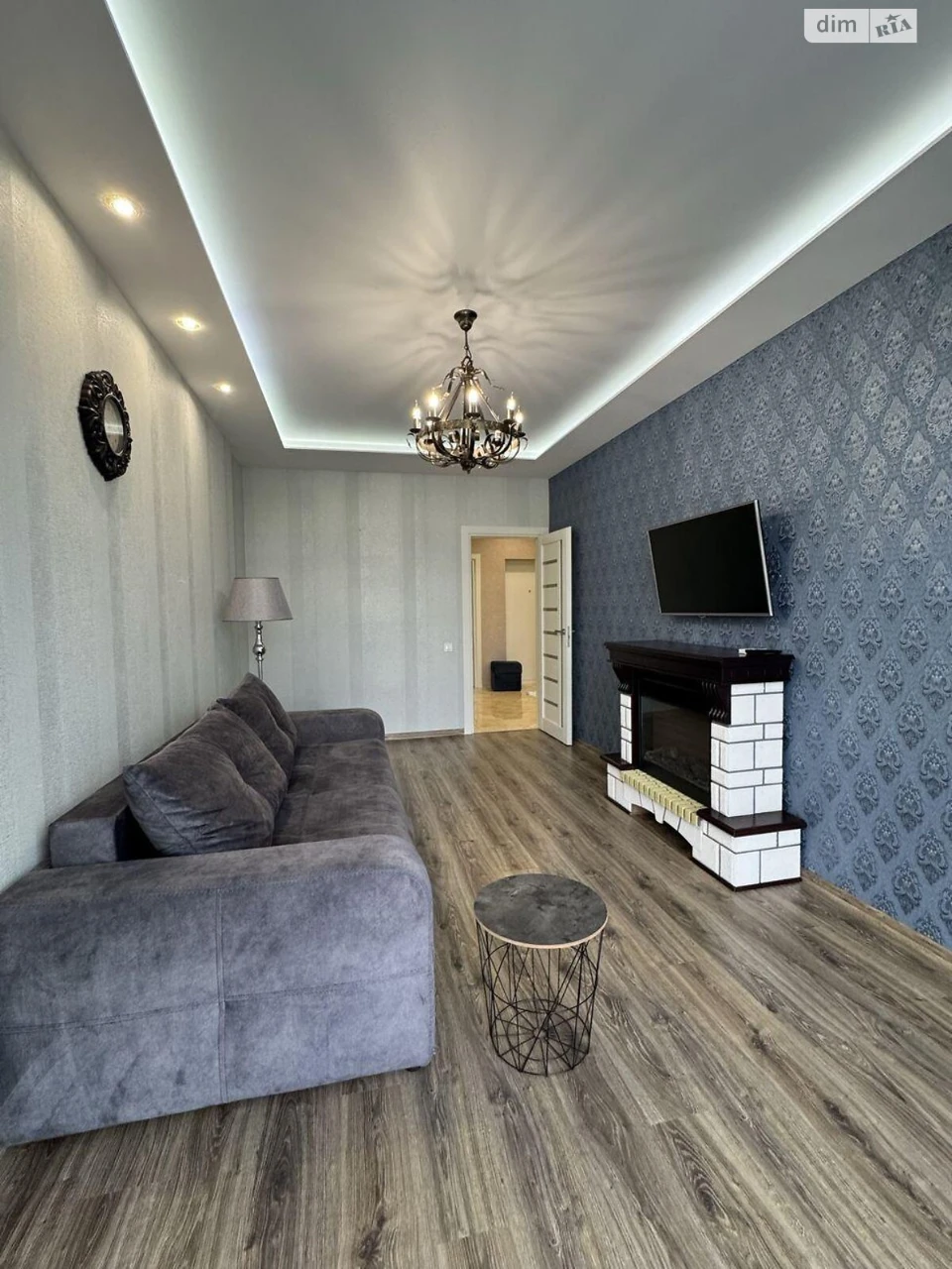 Apartment for Long-Term Rent - Socmysto