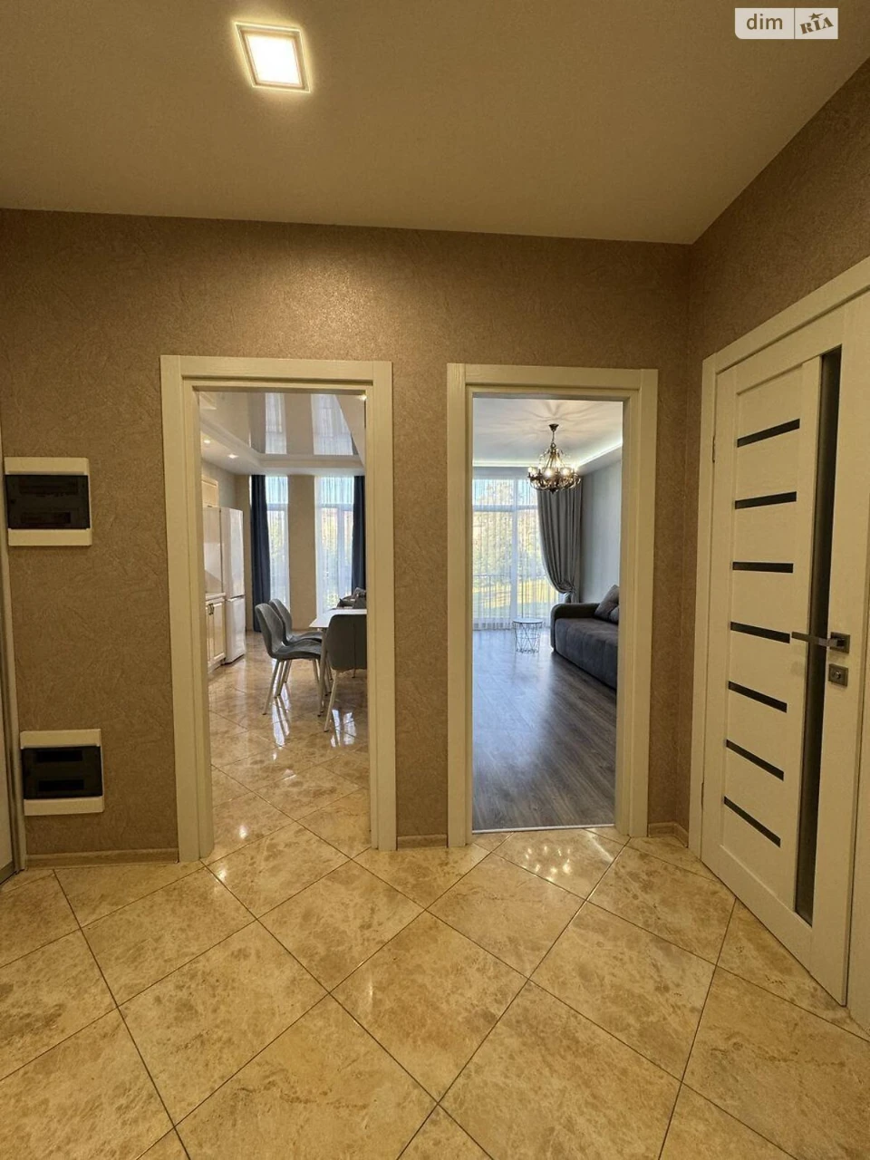 Apartment for Long-Term Rent - Socmysto