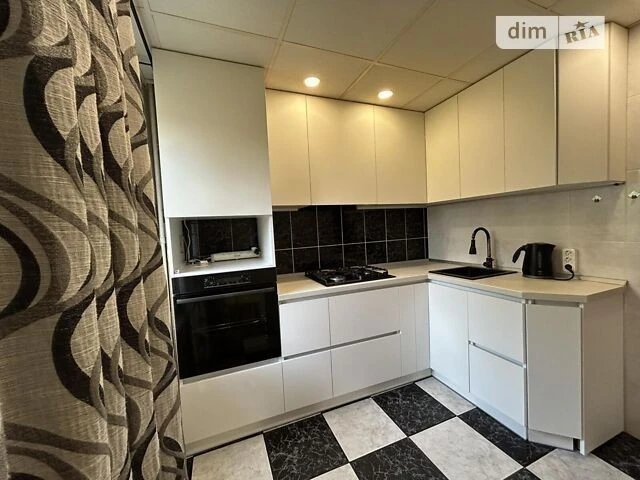 Sale of 3-room apartment 57.3 sq. m on Milyutenka St. 15A • ID 346