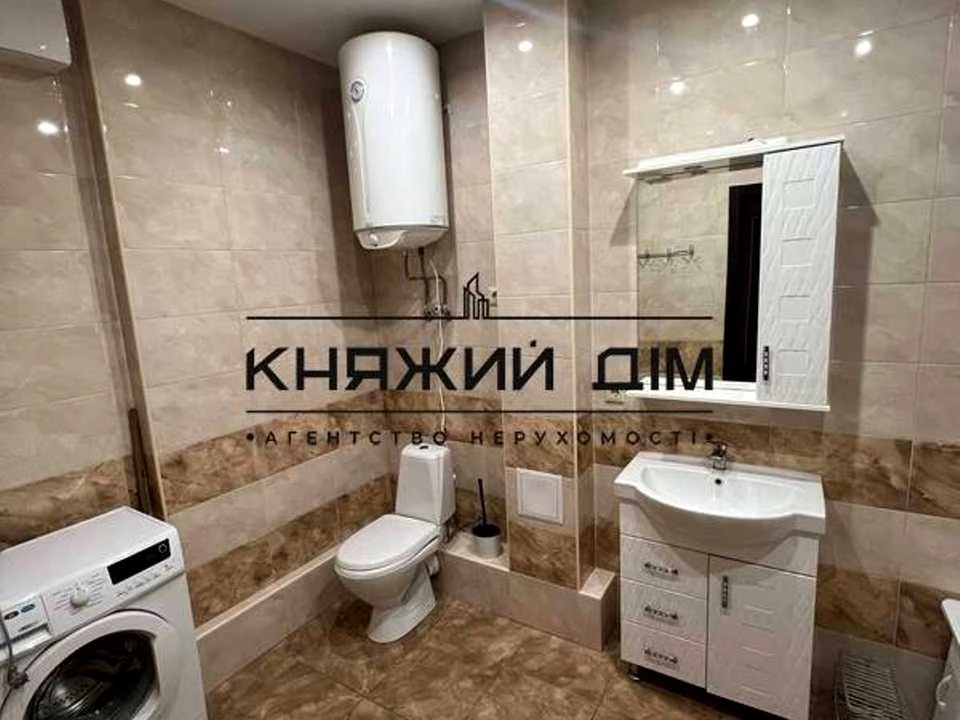Квартира. Киев, улица Драгомынова