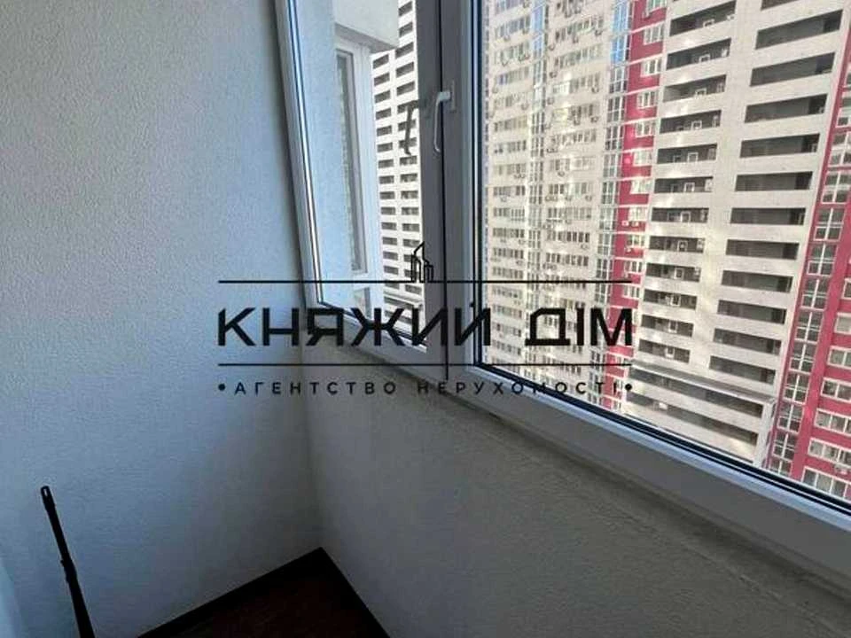 Квартира. Киев, улица Драгомынова