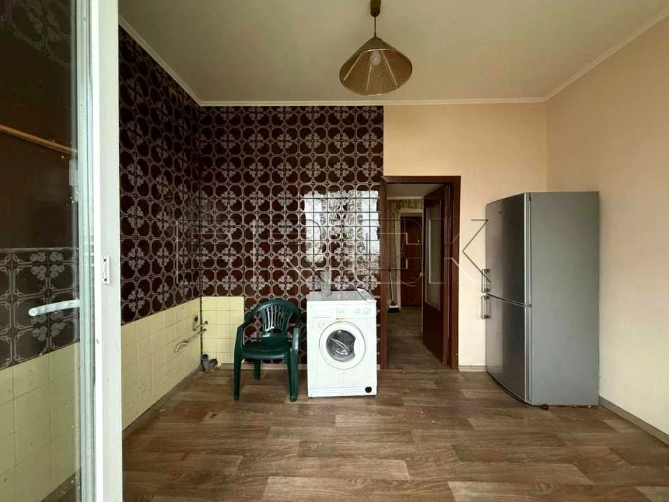 Квартира. Київ, Василя Тютюнника вул.