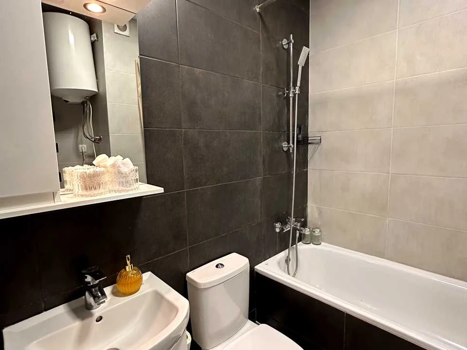 Apartment. Raketna St, Kyiv