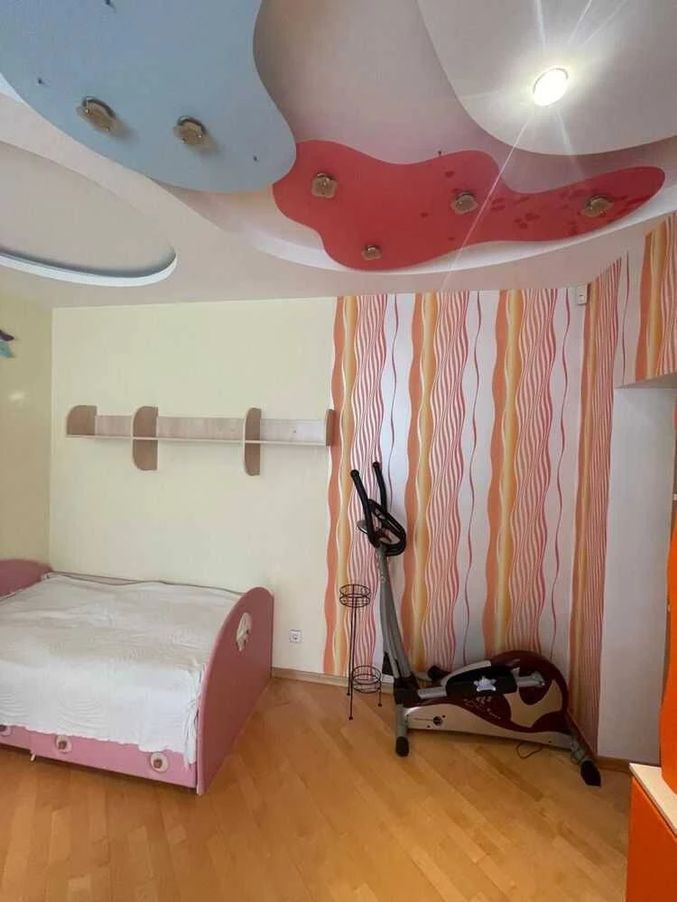 Продается 3-комнатная квартира, Киев, Оболонский район, улица Героев Сталинграда
