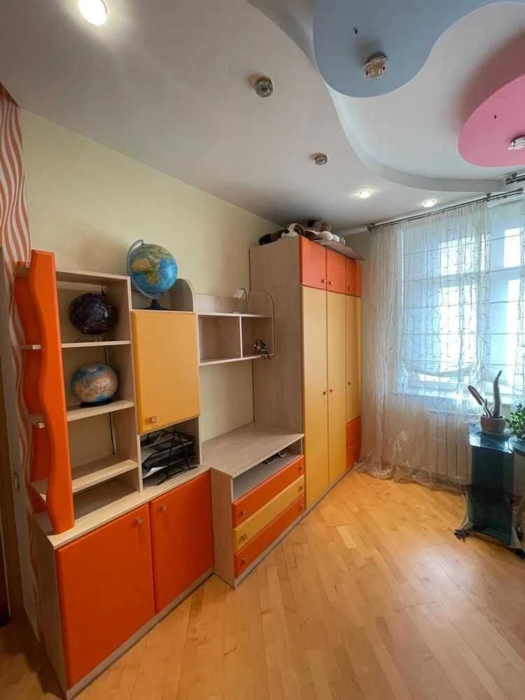 Продается 3-комнатная квартира, Киев, Оболонский район, улица Героев Сталинграда