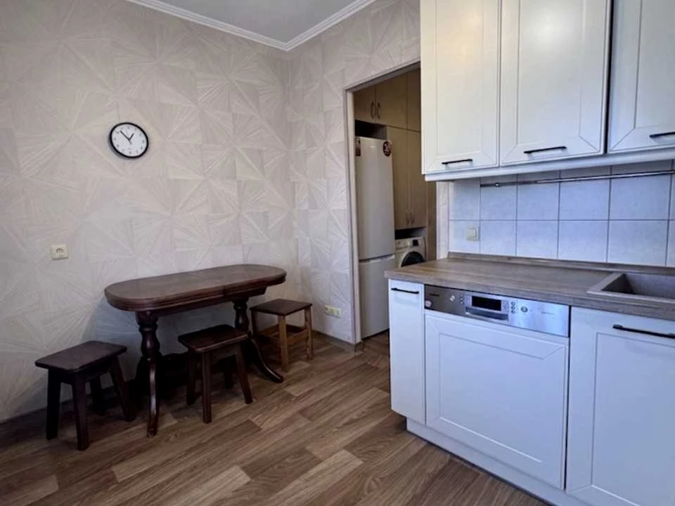 Apartment. Revuts'koho st.