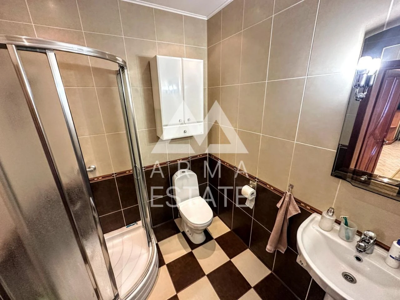 Продається двокімнатна квартира (96 м²) у Києві, Голосіївський район