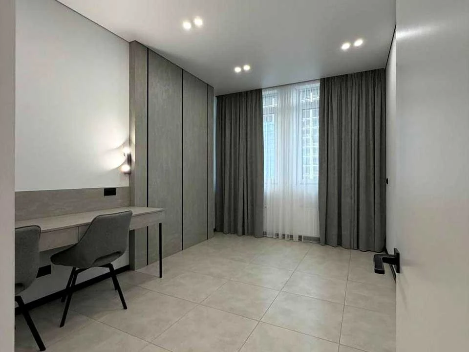 Apartment. Kyiv, Beryesteyskyi Prospect.