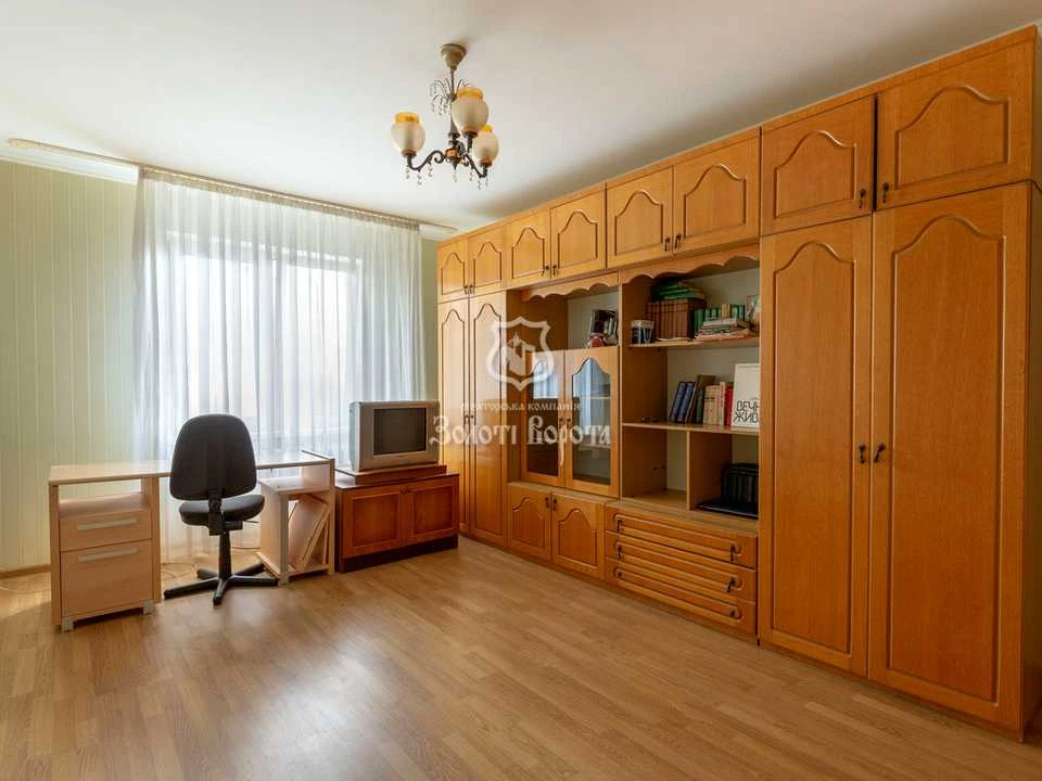 Квартира. Київ, Урлівська вул.