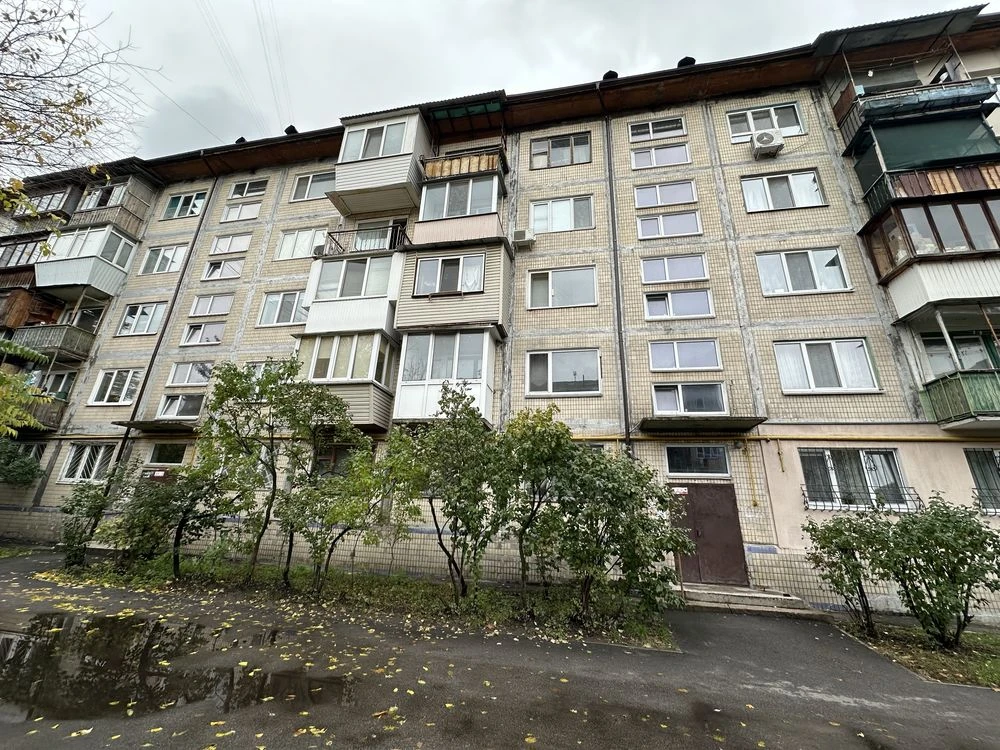 ‼️ Sale of a 2-bedroom apartment near Darnitsa metro | St. Serg