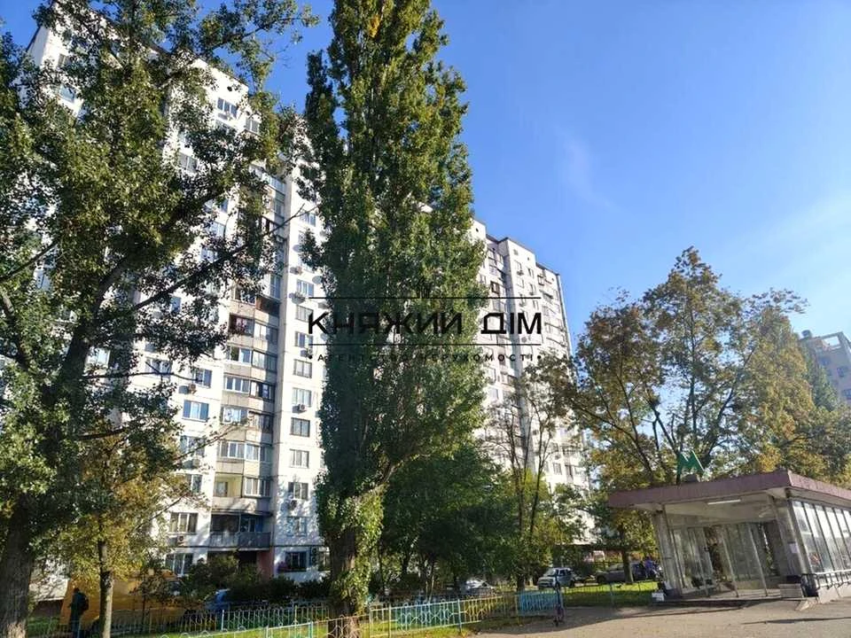 Apartment. Obolon Square, Kyiv
