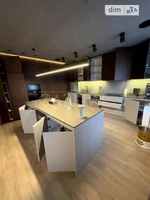 Продаж 2к квартири 140 кв. м на вул. Юрія Шумського • ID 347