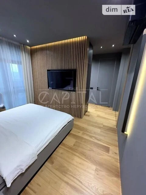 Продаж 2к квартири 140 кв. м на вул. Юрія Шумського • ID 347