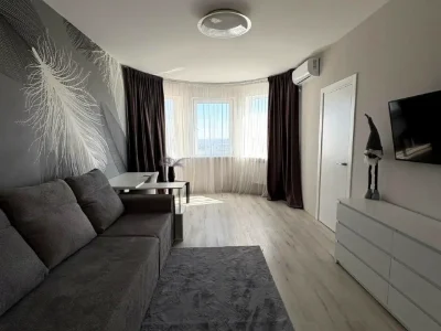 Продажа квартиры 3-комнатной, 72 м²