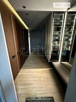 Продаж 2к квартири 140 кв. м на вул. Юрія Шумського • ID 347