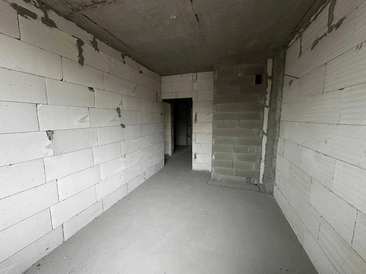 Продаж 2-кімнатної квартири 67 м² | ЖК «Караваєві дачі» | Бе