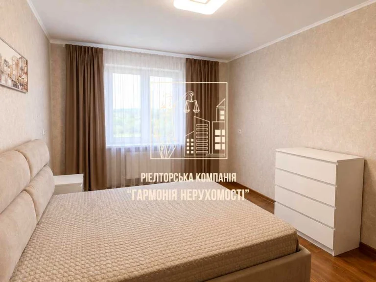 Apartment. Yasynuvat Street, Kyiv
