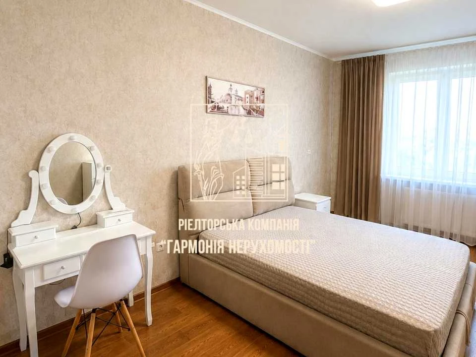 Apartment. Yasynuvat Street, Kyiv