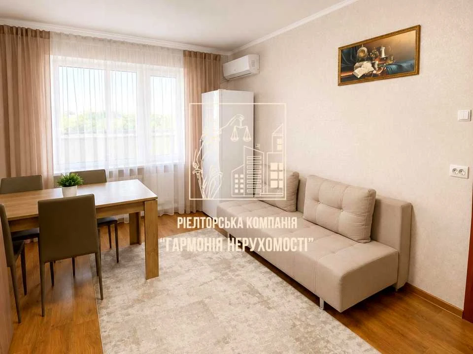 Apartment. Yasynuvat Street, Kyiv