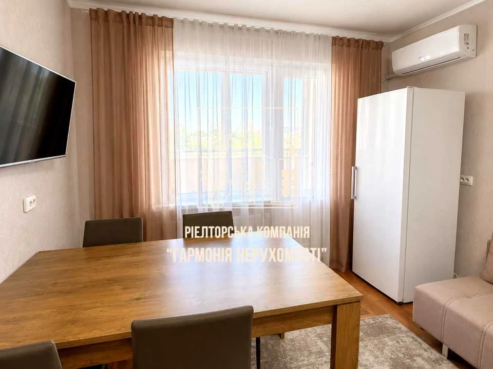 Apartment. Yasynuvat Street, Kyiv
