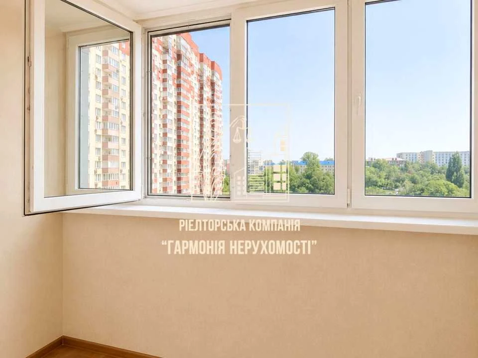 Apartment. Yasynuvat Street, Kyiv