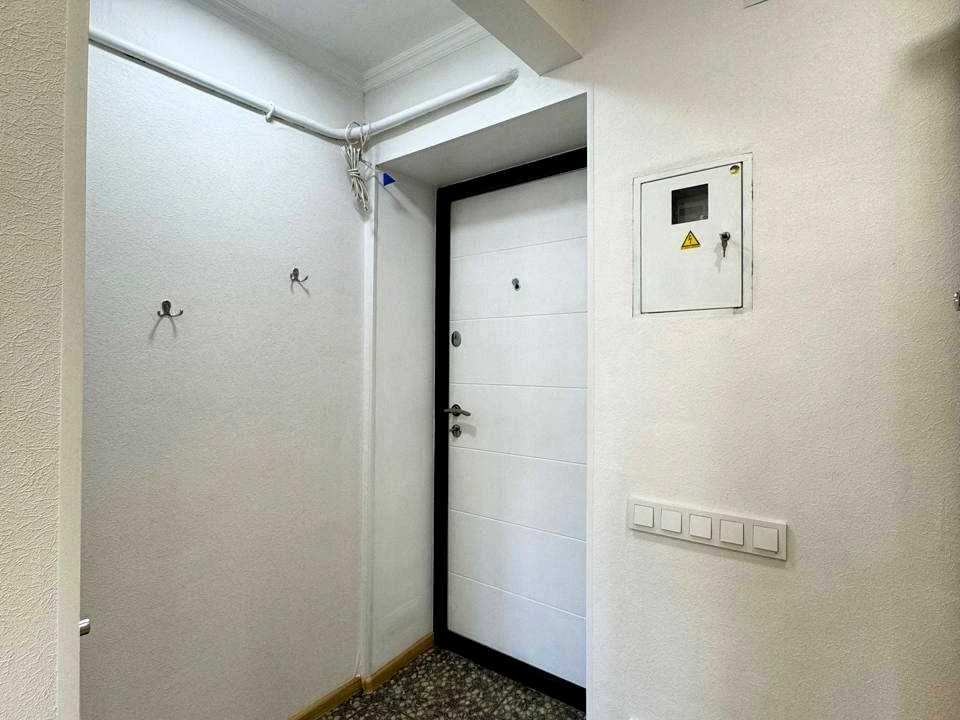 Apartment. Kyiv, Nabezhno-Lugova st.