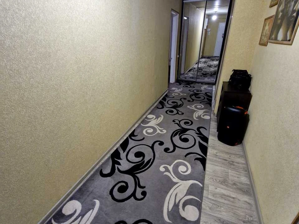 Apartment. Dnipro, Myr prospekt.