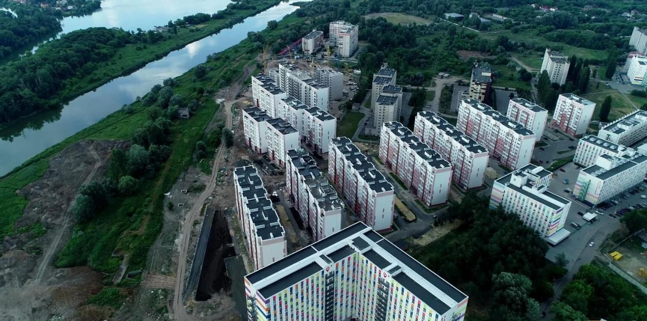 S Продам 1комнатную 2-х стороннюю евродвушку в ЖК Птичка