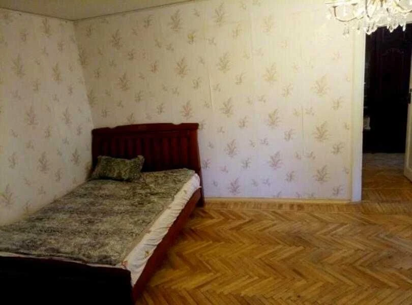 Продам 2 к квартиру р-н ХТЗ