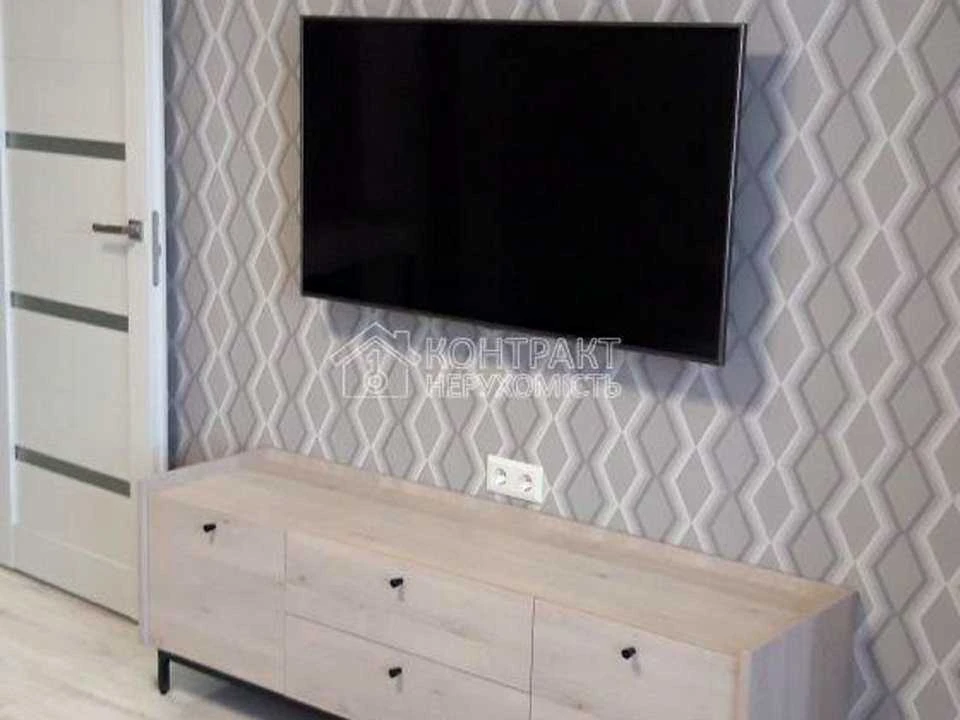 Apartment. Kharkiv, Heroiv Харкова Prospect