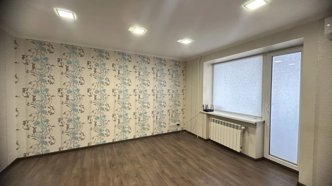 Продаж 3-кімн. Кам'янське, 2-й поверх ГАО