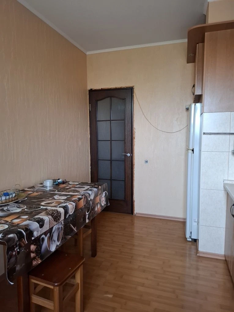 For Sale: 3-bedroom apartment on Авраменко Street