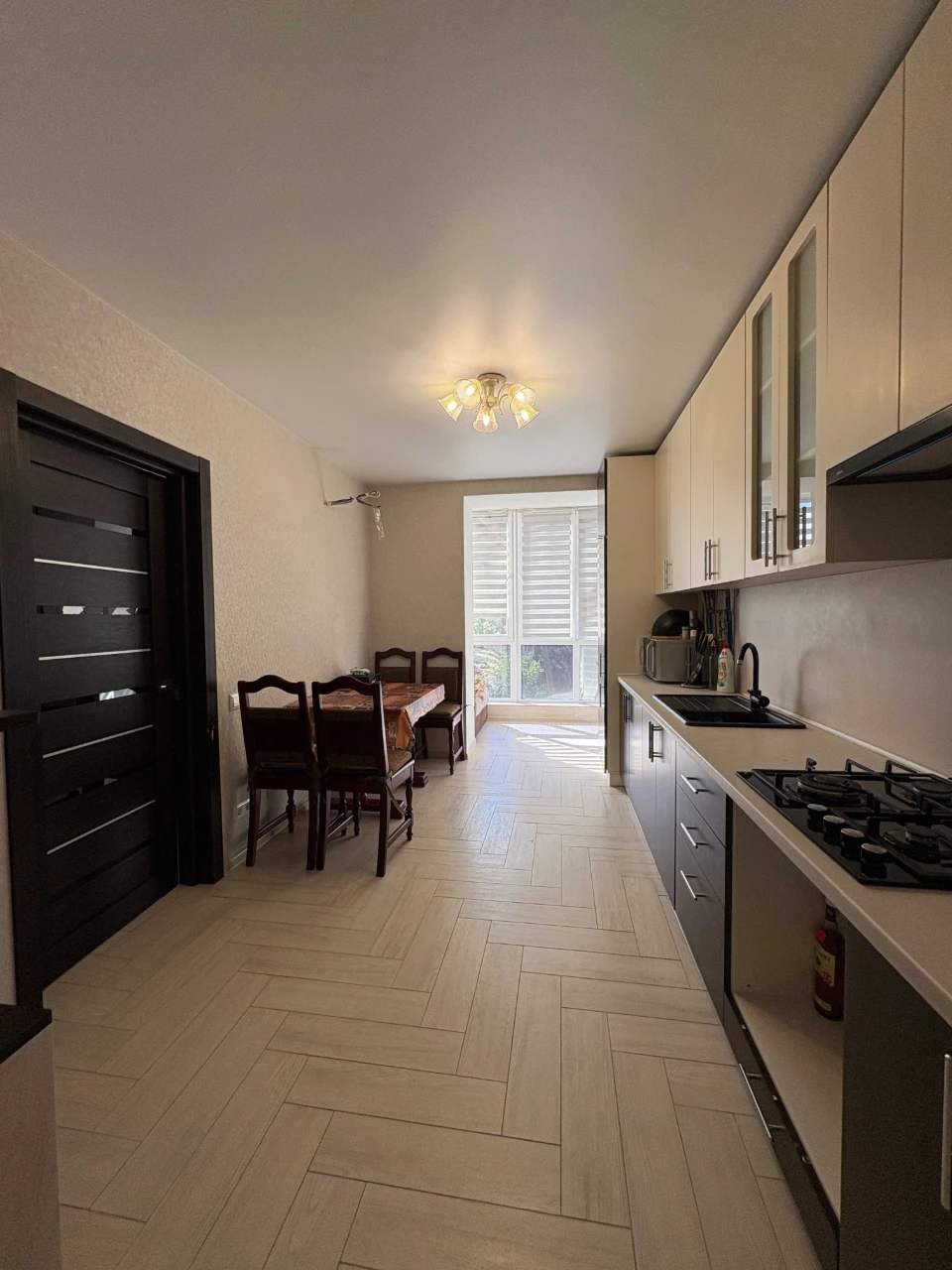 Продаж 1-кімнатної квартири 39,8 м² в центрі міста Ірпінь.