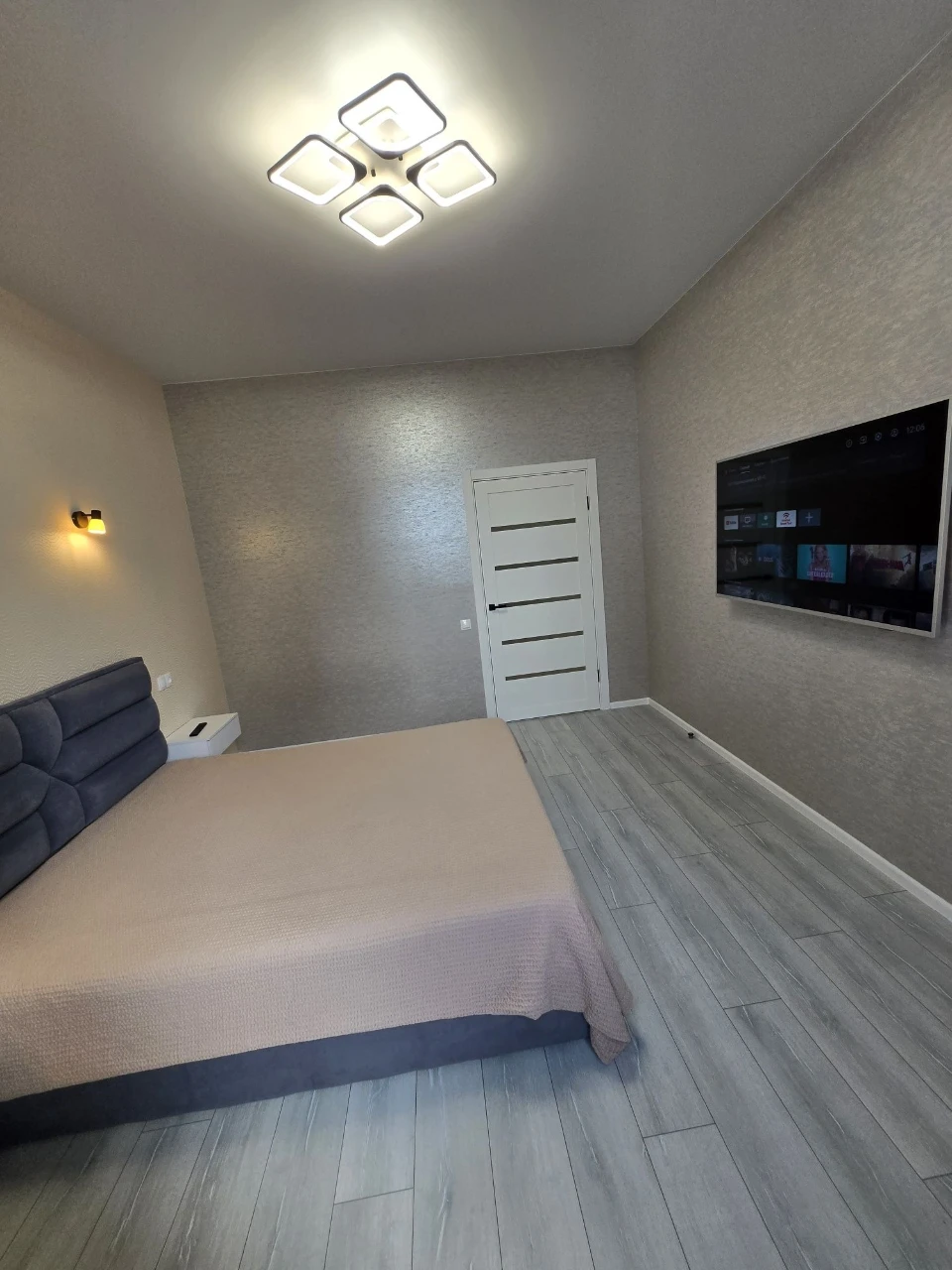 For Sale: Two-bedroom apartment in the Odysseys residential complex, Tairovo. Font