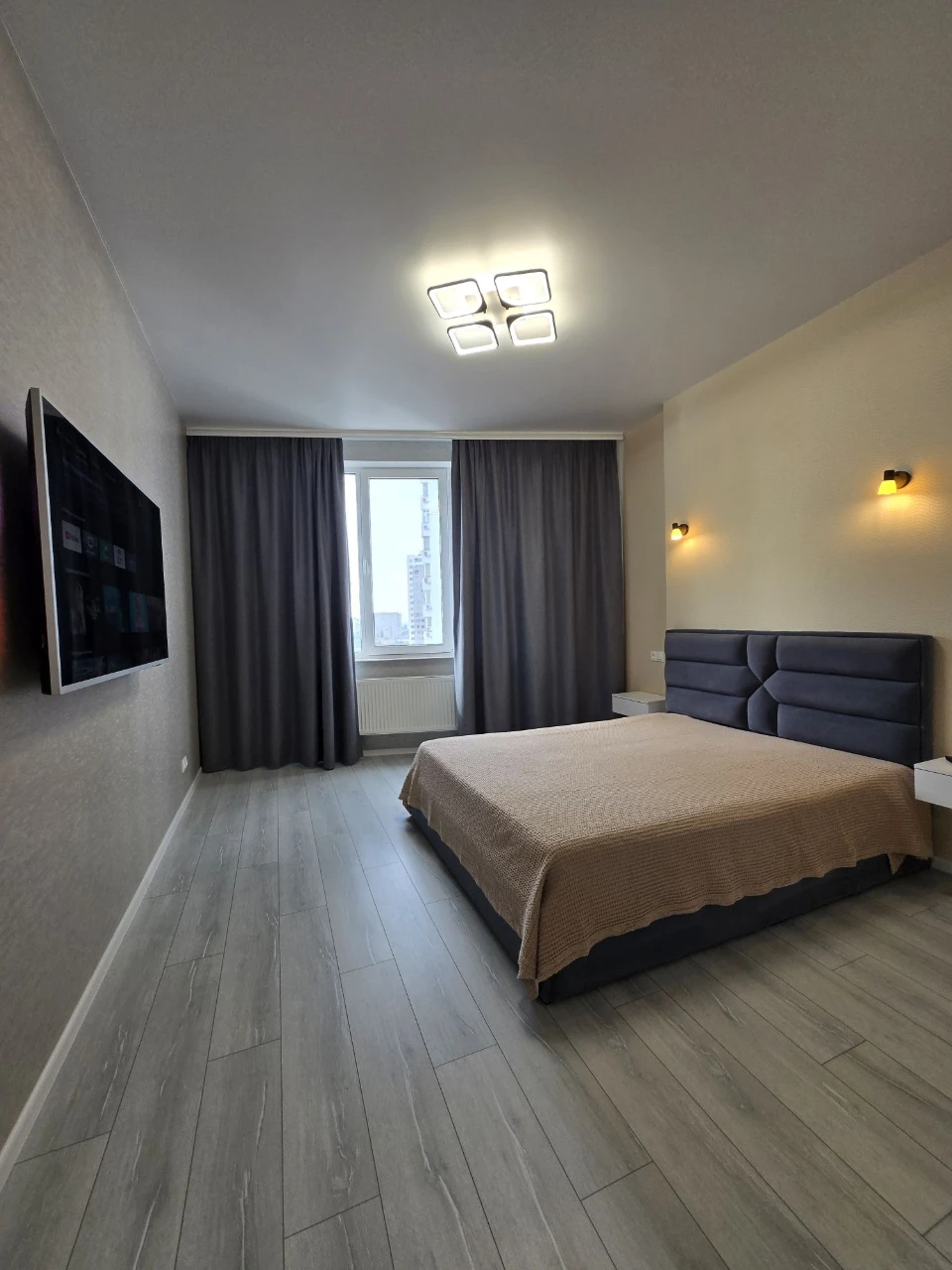 For Sale: Two-bedroom apartment in the Odysseys residential complex, Tairovo. Font