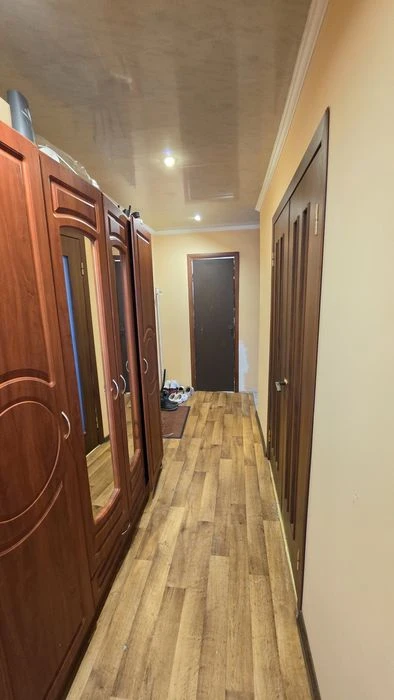 Продам 2 комнатную на Березинке. Левобережный.