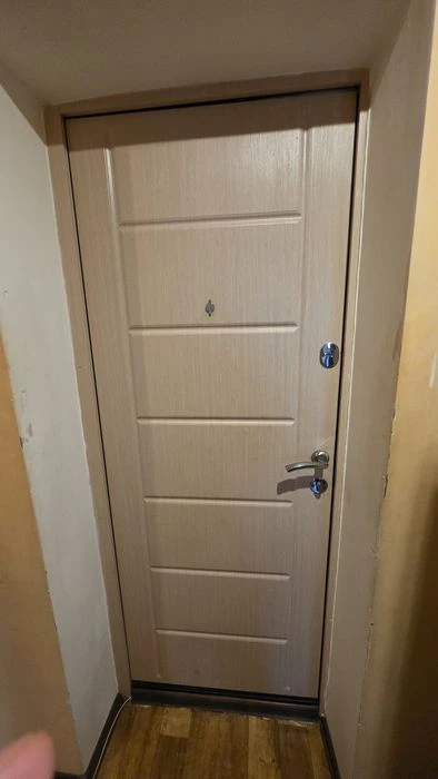 Продам 2 комнатную на Березинке. Левобережный.