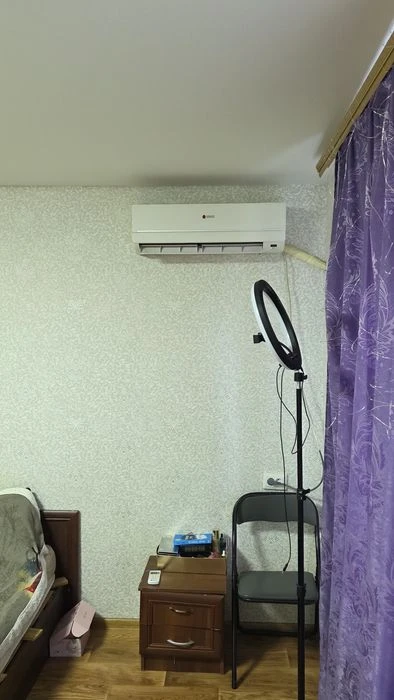 Продам 2 комнатную на Березинке. Левобережный.