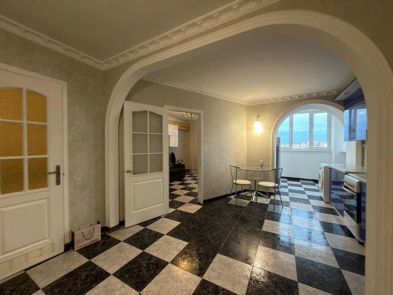 City Center! Tairova! spacious 1-room apartment with major renovation