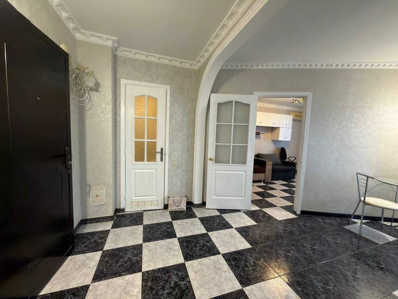 City Center! Tairova! spacious 1-room apartment with major renovation