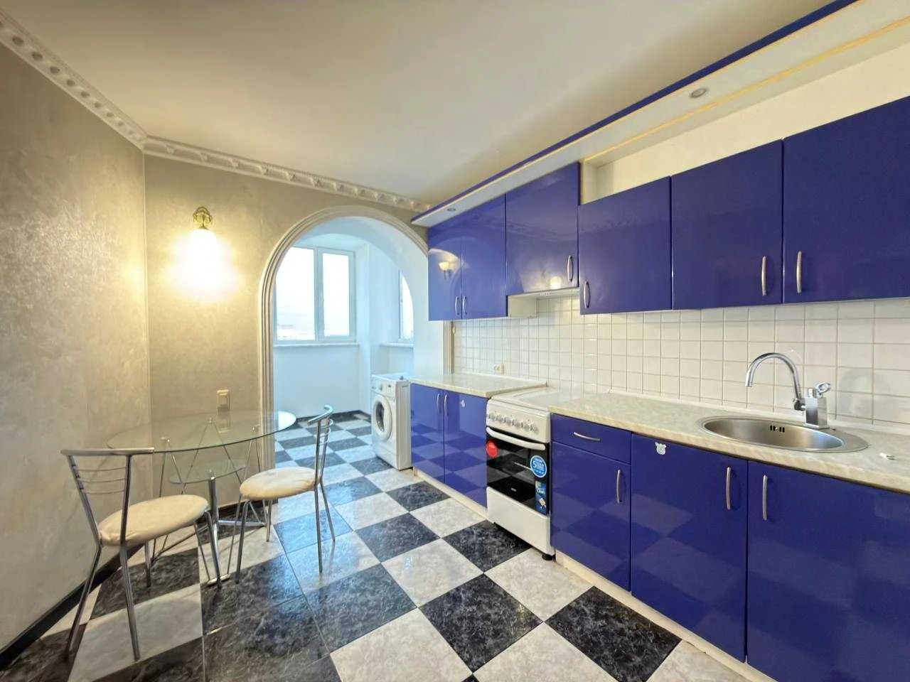 City Center! Tairova! spacious 1-room apartment with major renovation