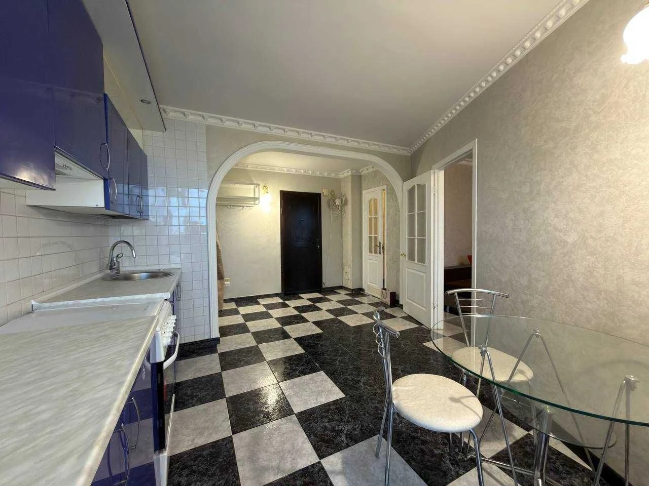 City Center! Tairova! spacious 1-room apartment with major renovation