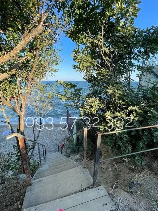 Продам курень на 1-й линии моря‼️ 133 причал‼️ Дача с докуме