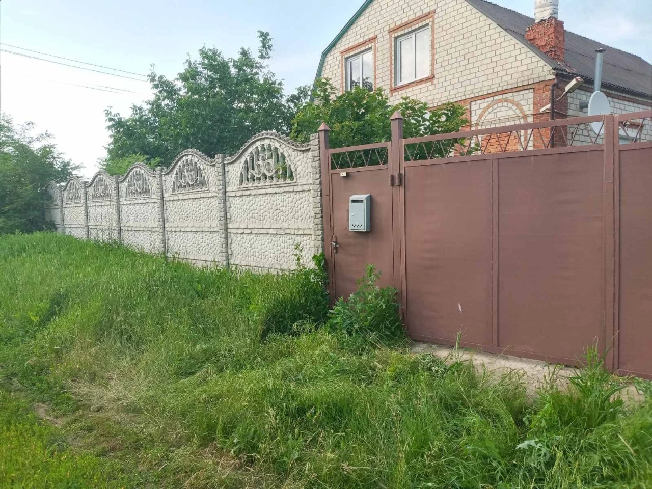 Продаж будинку. Область Хорьков, село Мокрое, Рокитне.